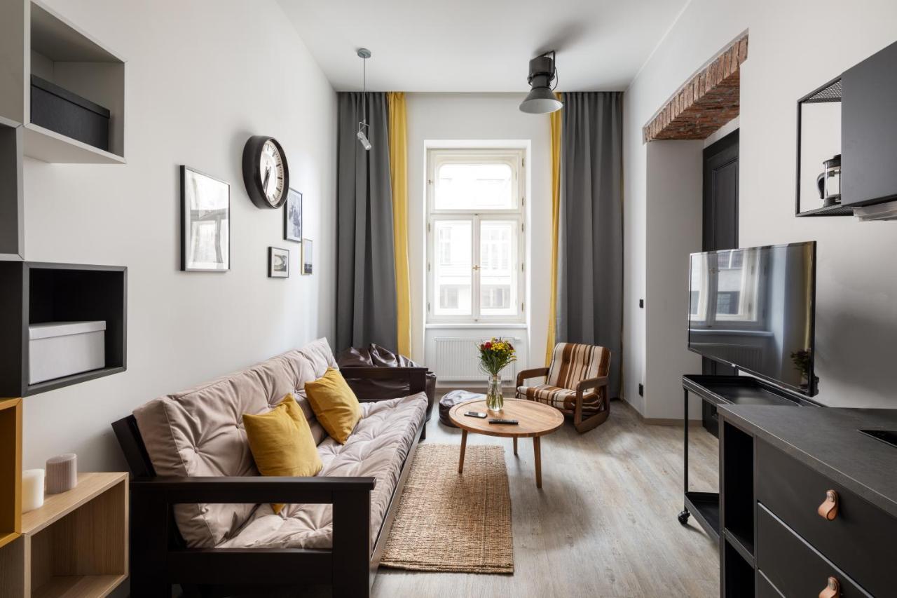 Designer Apartments In New Town By Prague Days - "Included Everything We Needed And More" 外观 照片